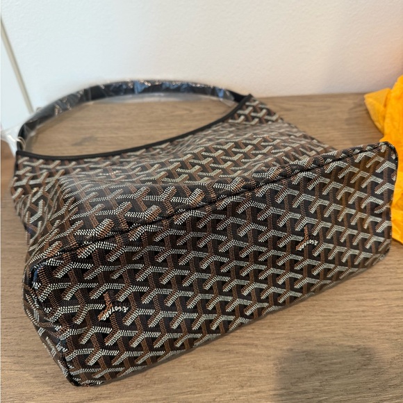 New with tag - Picture 6 of 7